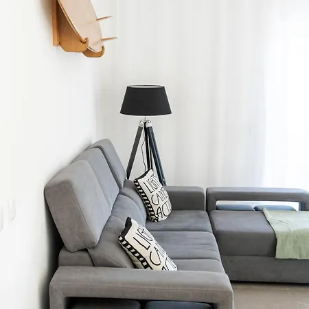 Apartamento Sal - Piscina - Ac - 3 Quartos -