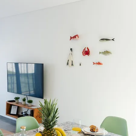 Sal - Piscina - Ac - 3 Quartos - Apartamento *